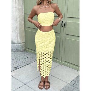 Breezaya 2pcs Set: Elegant White 3D Polka Dot Tied Tube Top & Slit Skirt